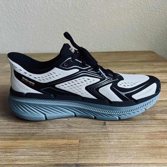 Skechers Men’s 8.5 Slip-ins Max Cushioning Premier 2.0 - Continuous White/ Black - Picture 4 of 16